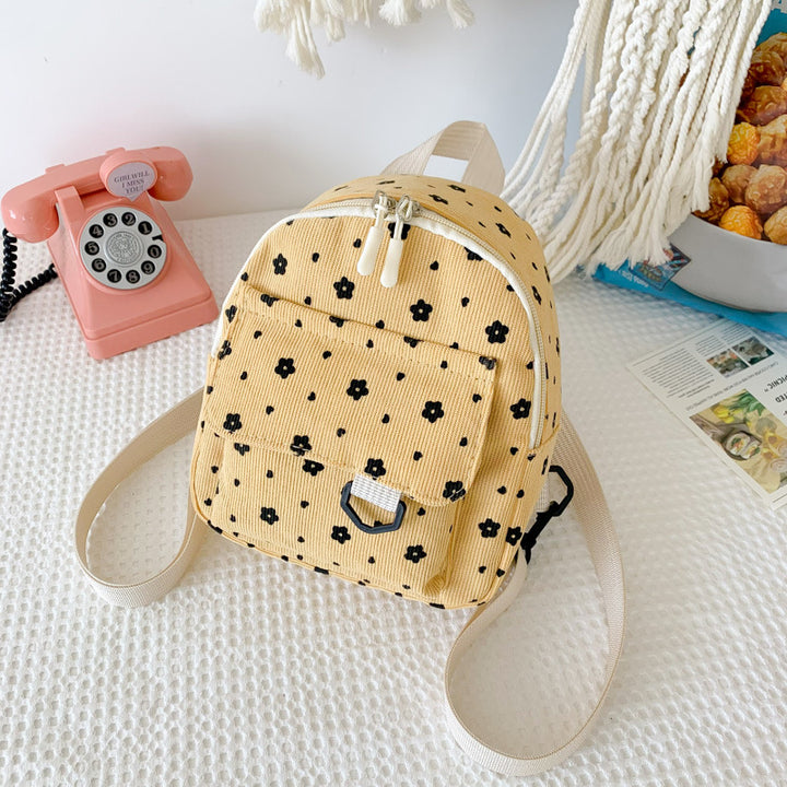 Smaller backpack made of cotton, abrasion-resistant