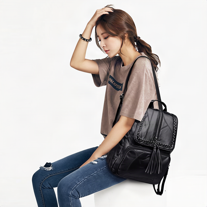 Women’s Backpack made of PU Leather, 20–35 L, Model 2066