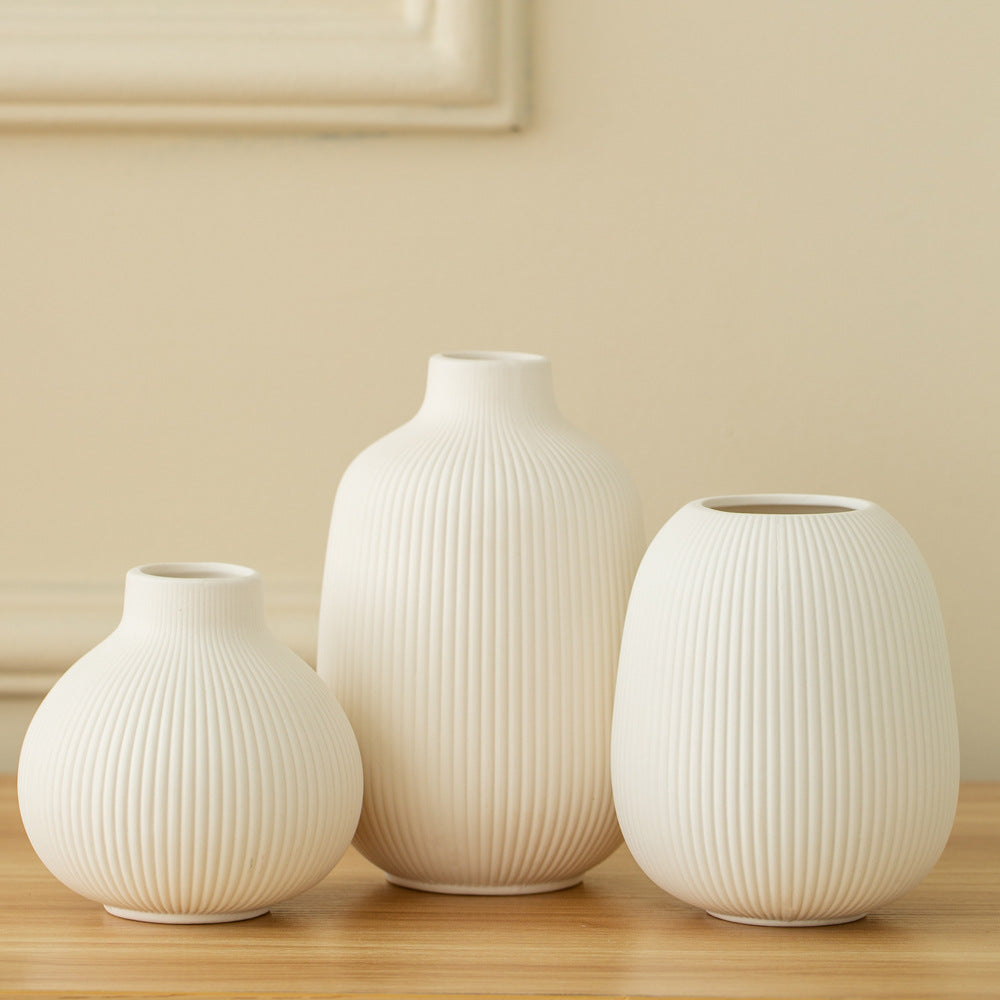 Ceramic flower vase, country house style, woven texture
