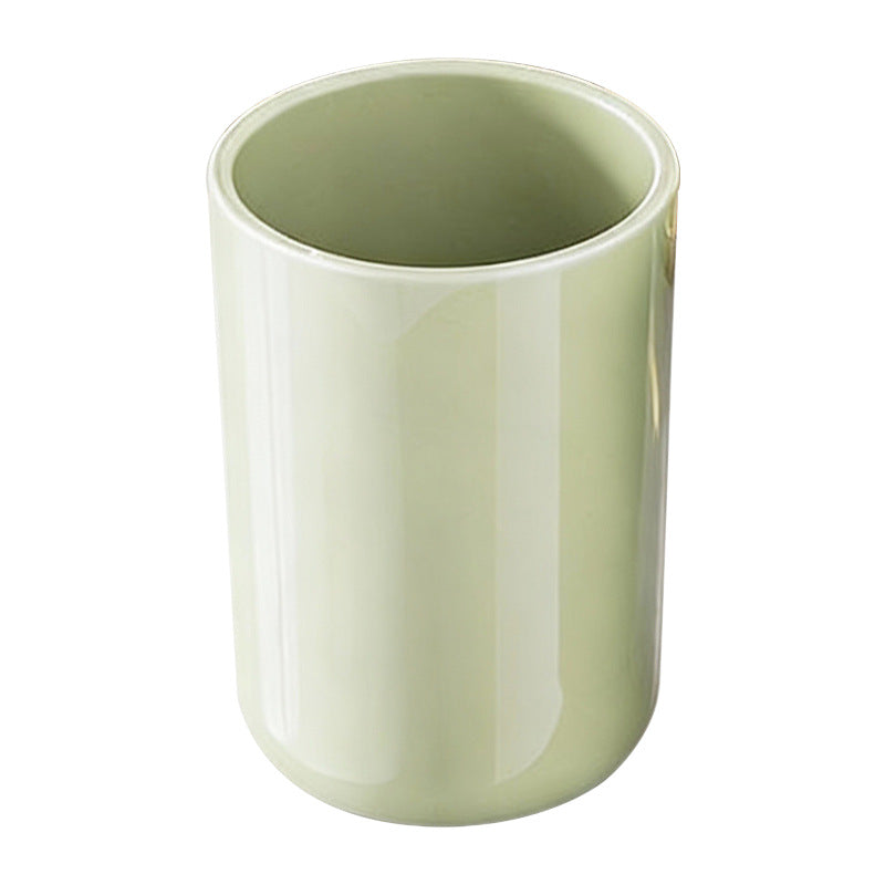 Portable toothbrush cup made of plastic