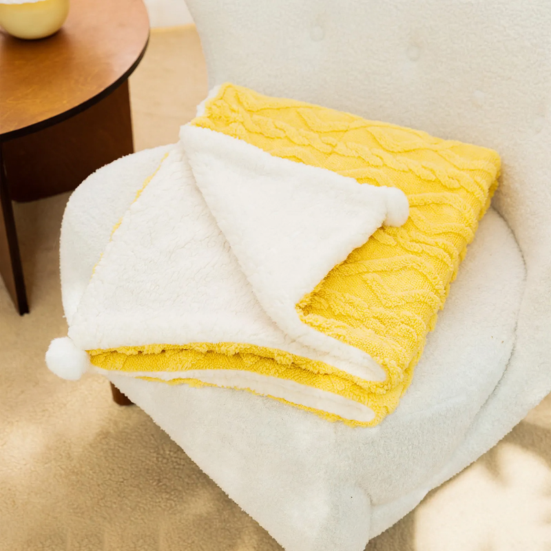 Fleece heating mat for pets