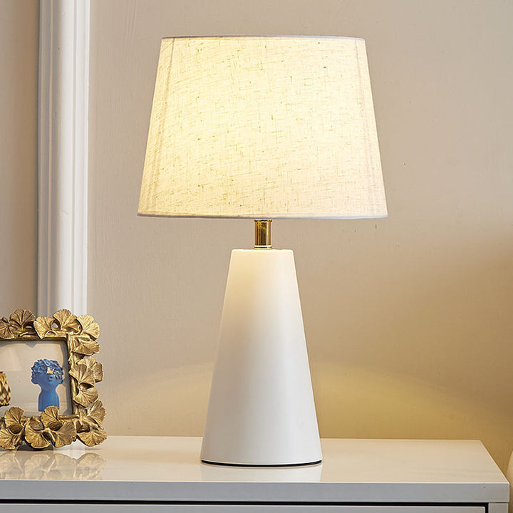 Nightstand lamp with stone look, Nordic