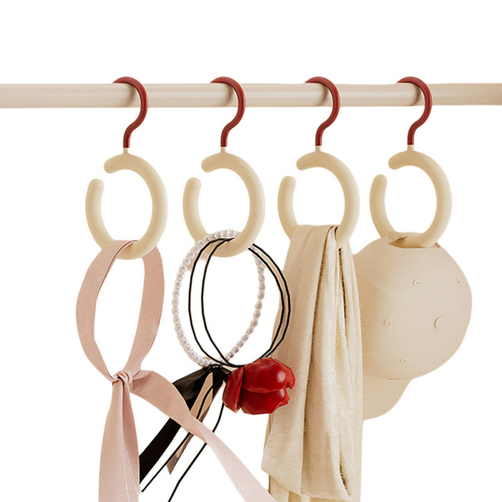 Plastic ring holder for hats and bags