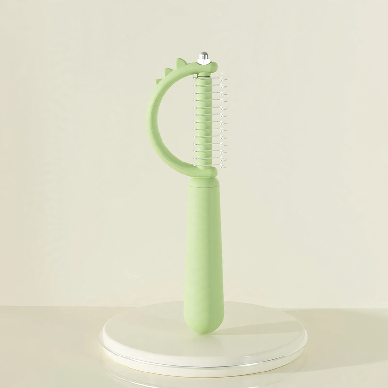 Fur brush for dogs and cats with needle comb