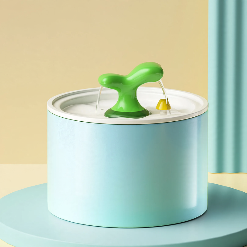 Ceramic drinking fountain for cats and dogs
