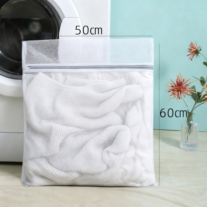 Laundry net made of polyester, fine mesh
