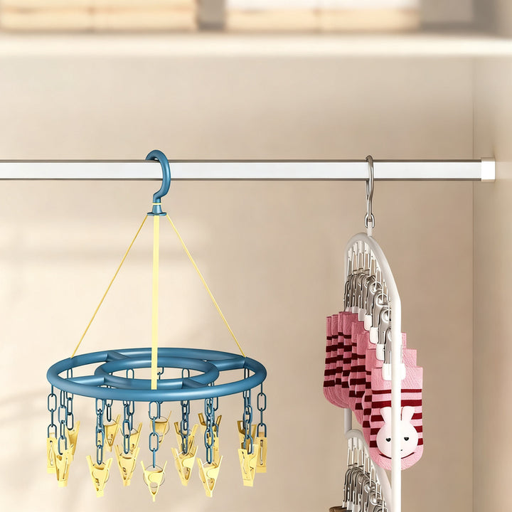 Clothes drying rack with clips for children