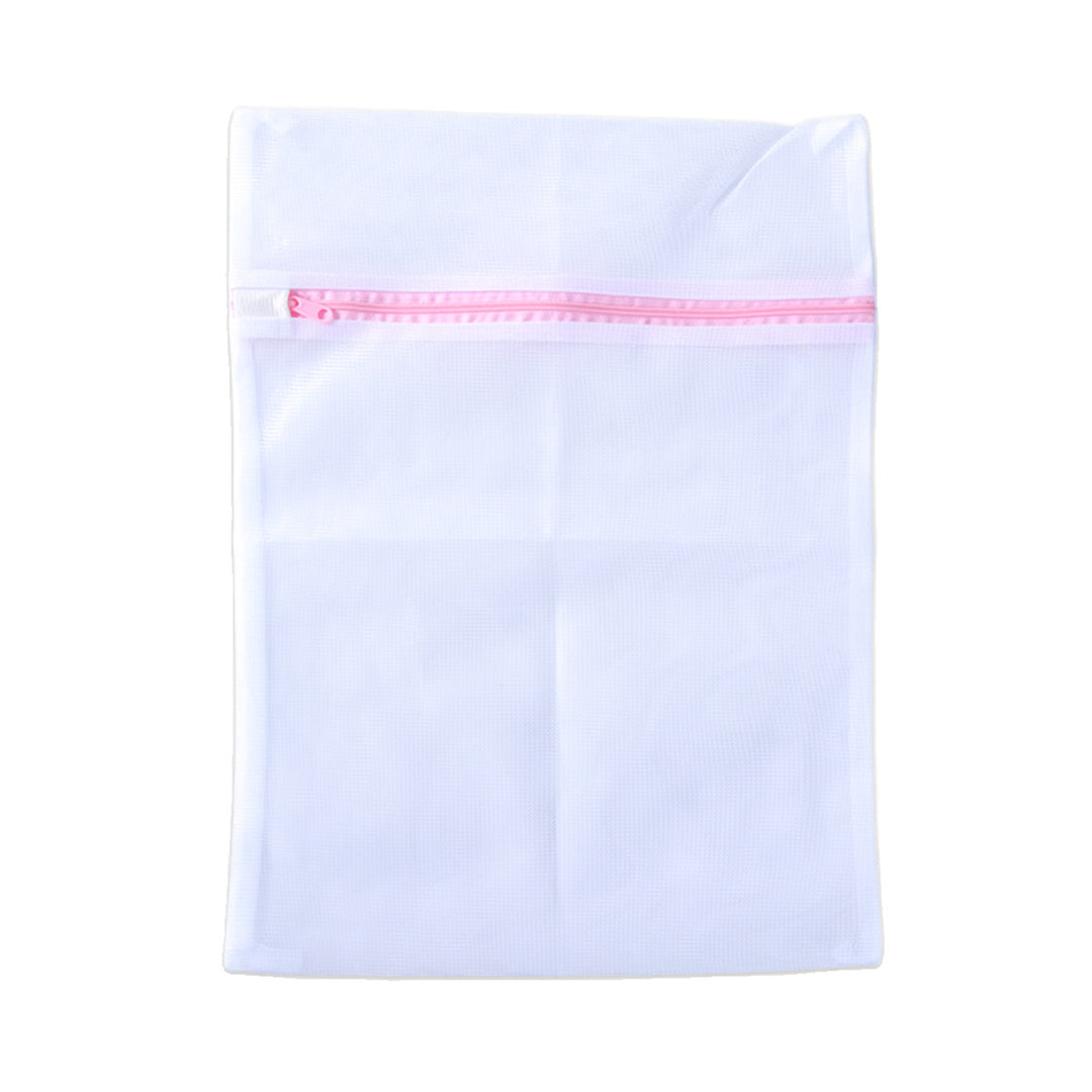 Laundry bag made of polyester for washing machine