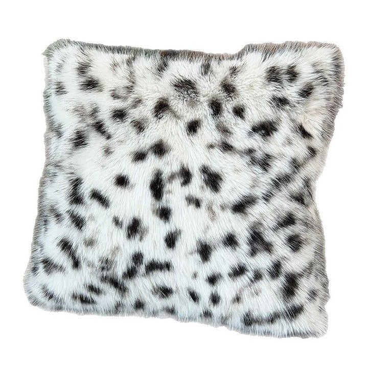 Decorative cushions leopard pattern, various shapes
