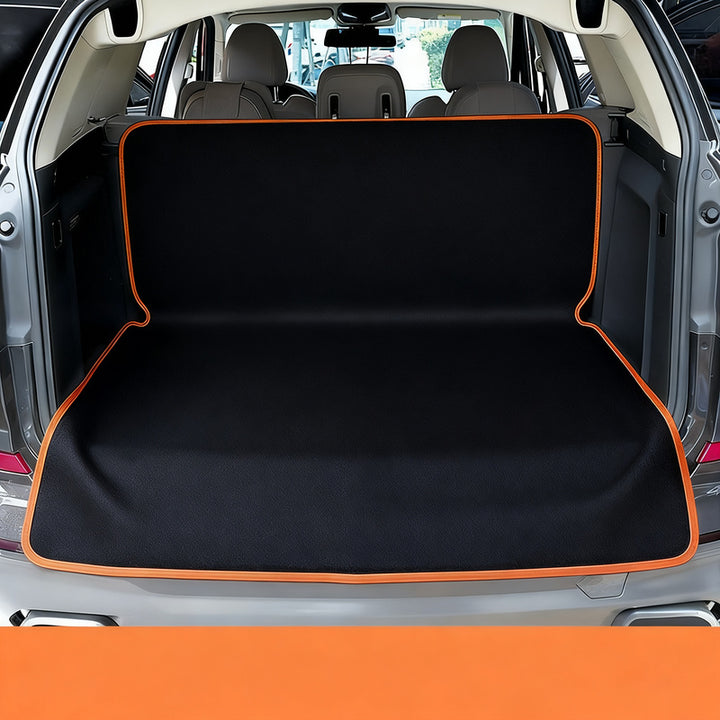 Trunk protection for pets, water-repellent