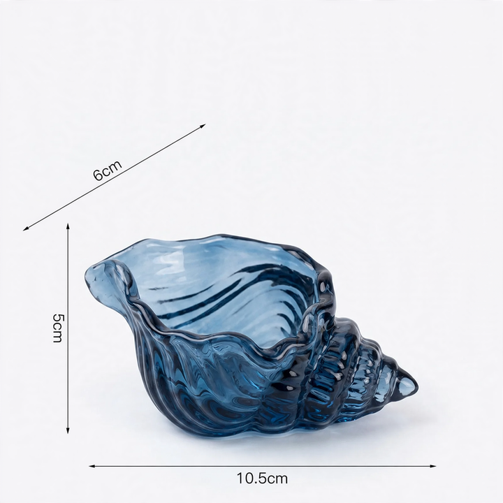 Shell-shaped glass candle holder in color