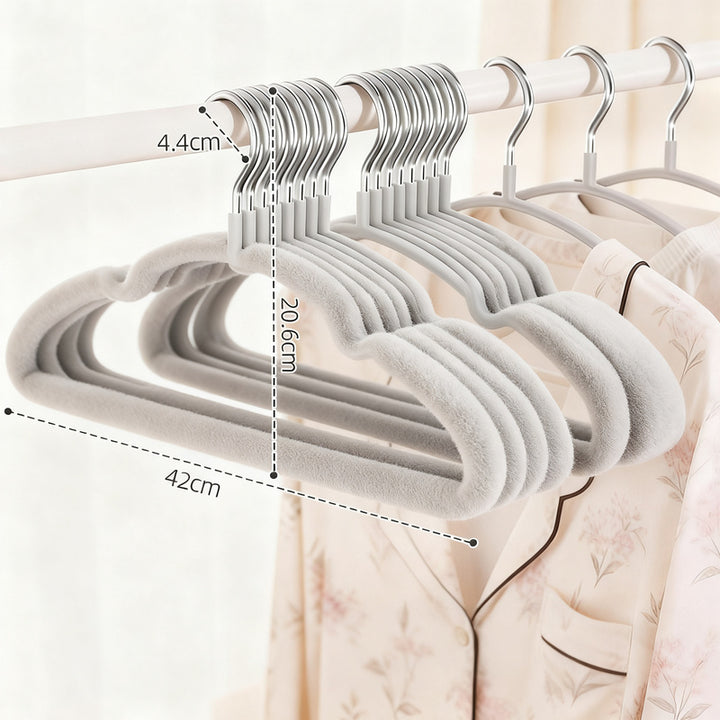 Wide plastic hangers, non-slip, set of 10 or 20