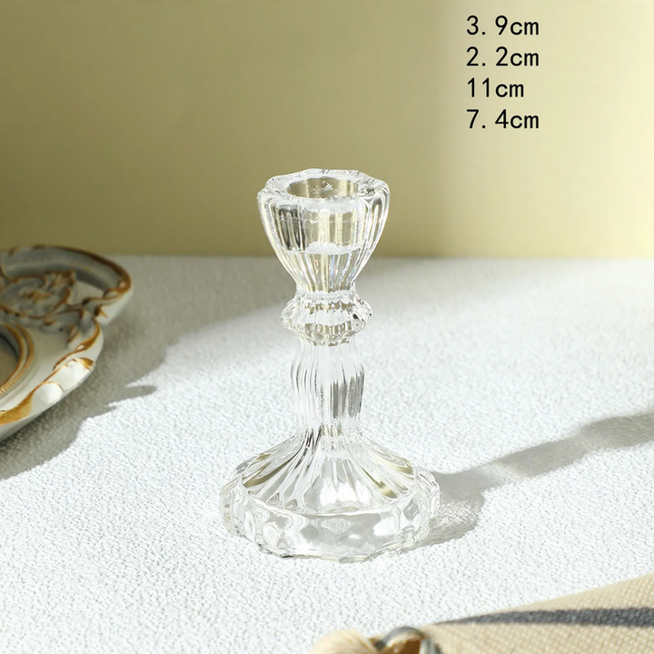 Transparent glass candle holder with structured pattern