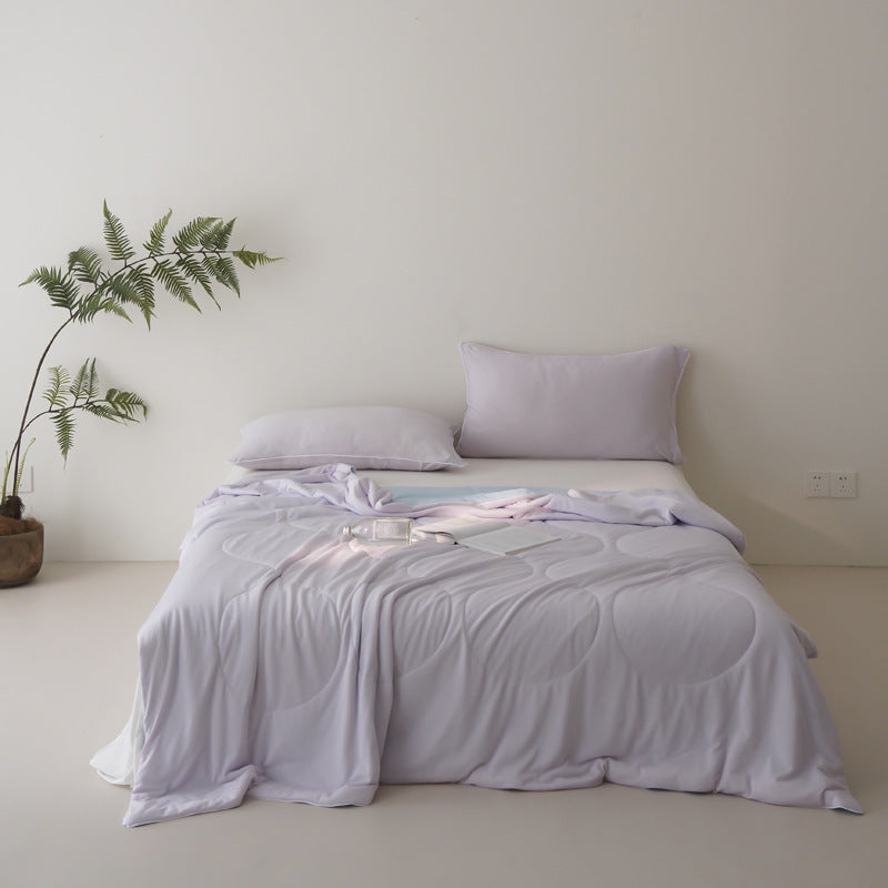 Summer light cooling blanket with antibacterial effect