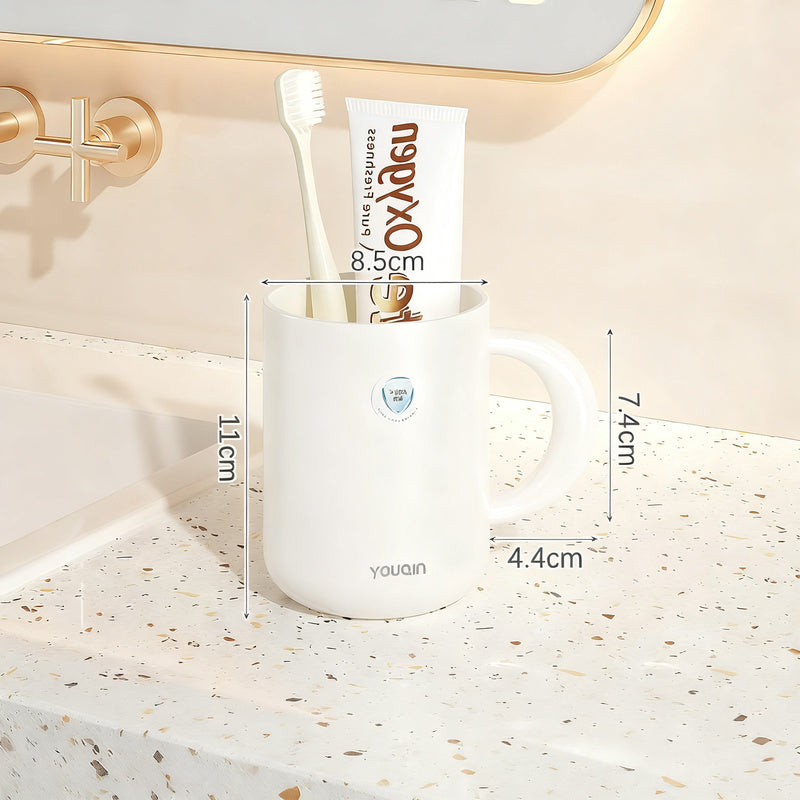 Plastic rinse cup, antibacterial, modern design