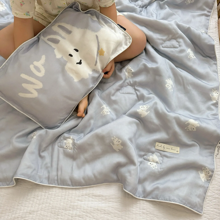 Summer blanket for children made of lyocell fiber
