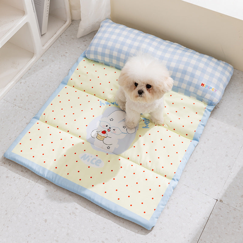 Folding cooling mat for dogs and cats