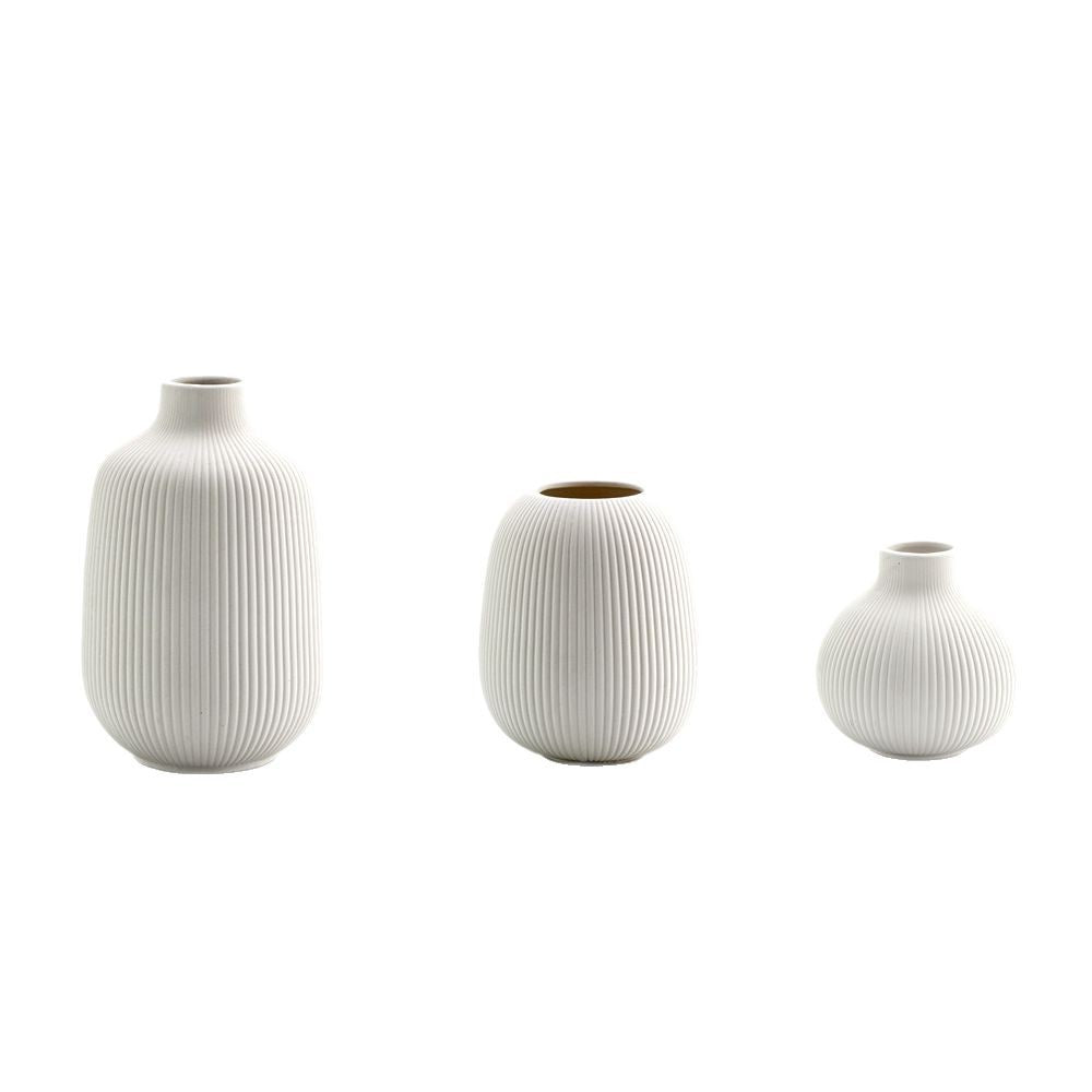 Ceramic flower vase, country house style, woven texture
