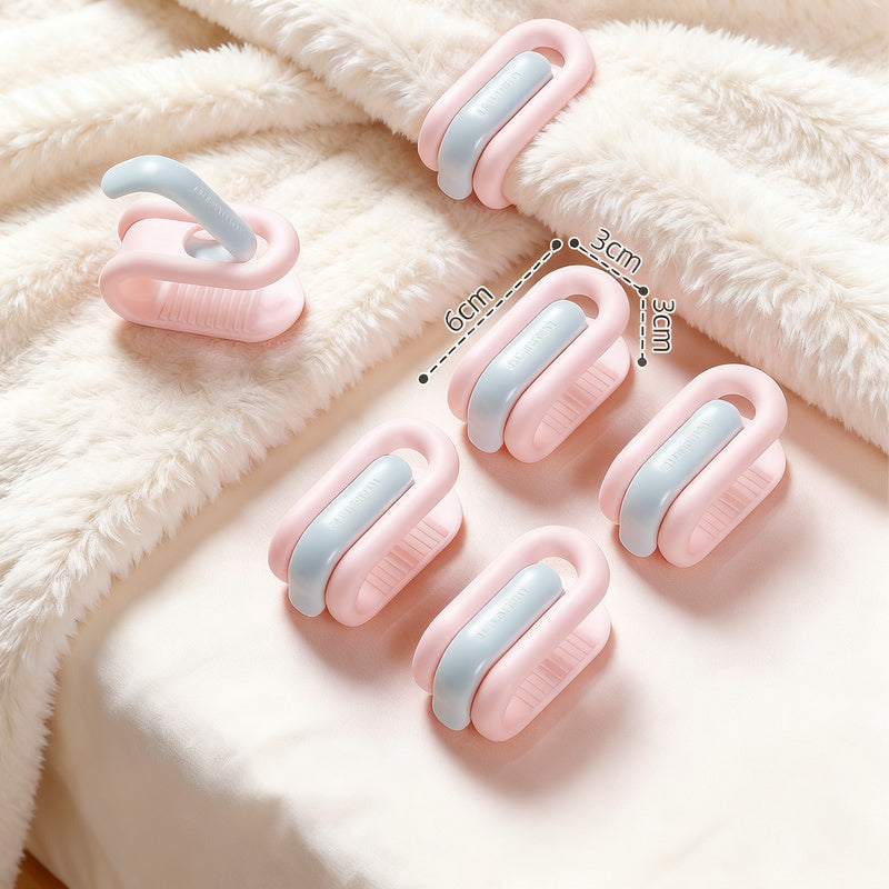 Duvet clips without needles