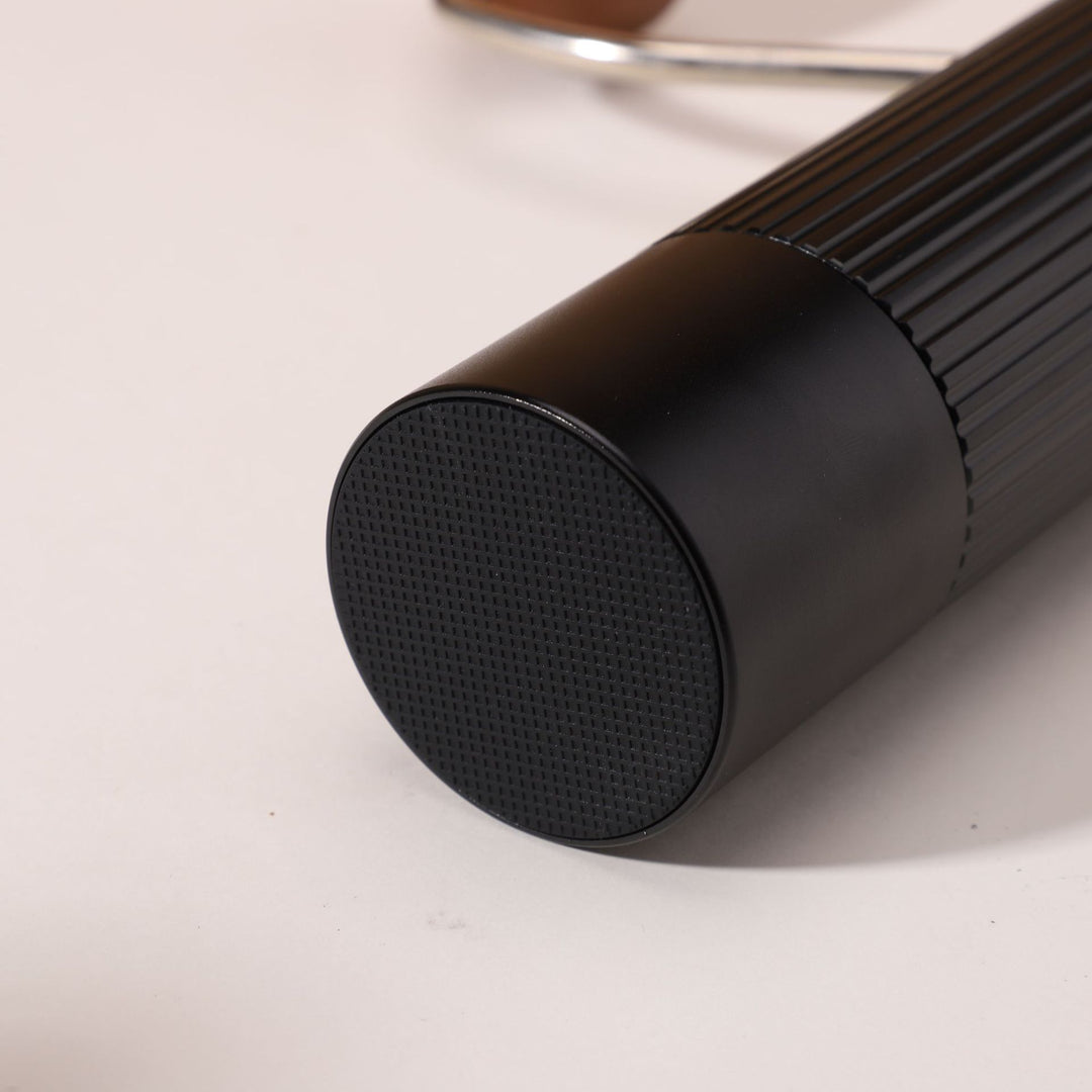 Hand coffee grinder with CNC grinding mechanism and brush