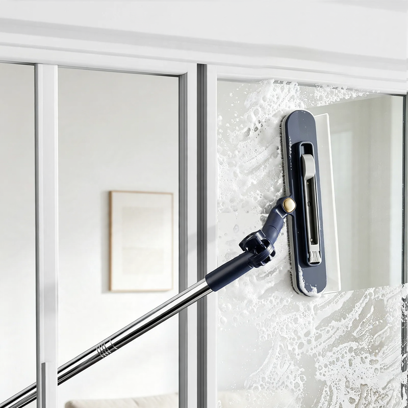 Window cleaner with adjustable angle