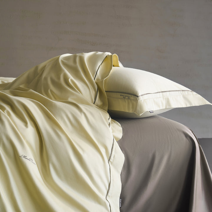 Bedding set made of long-staple cotton with embroidery