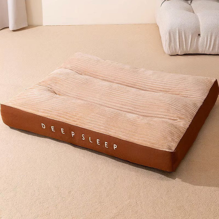 Pet cuddly bed with removable cover