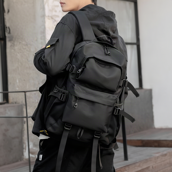 Functional backpack, 20–35 L, for laptops up to 15 inches