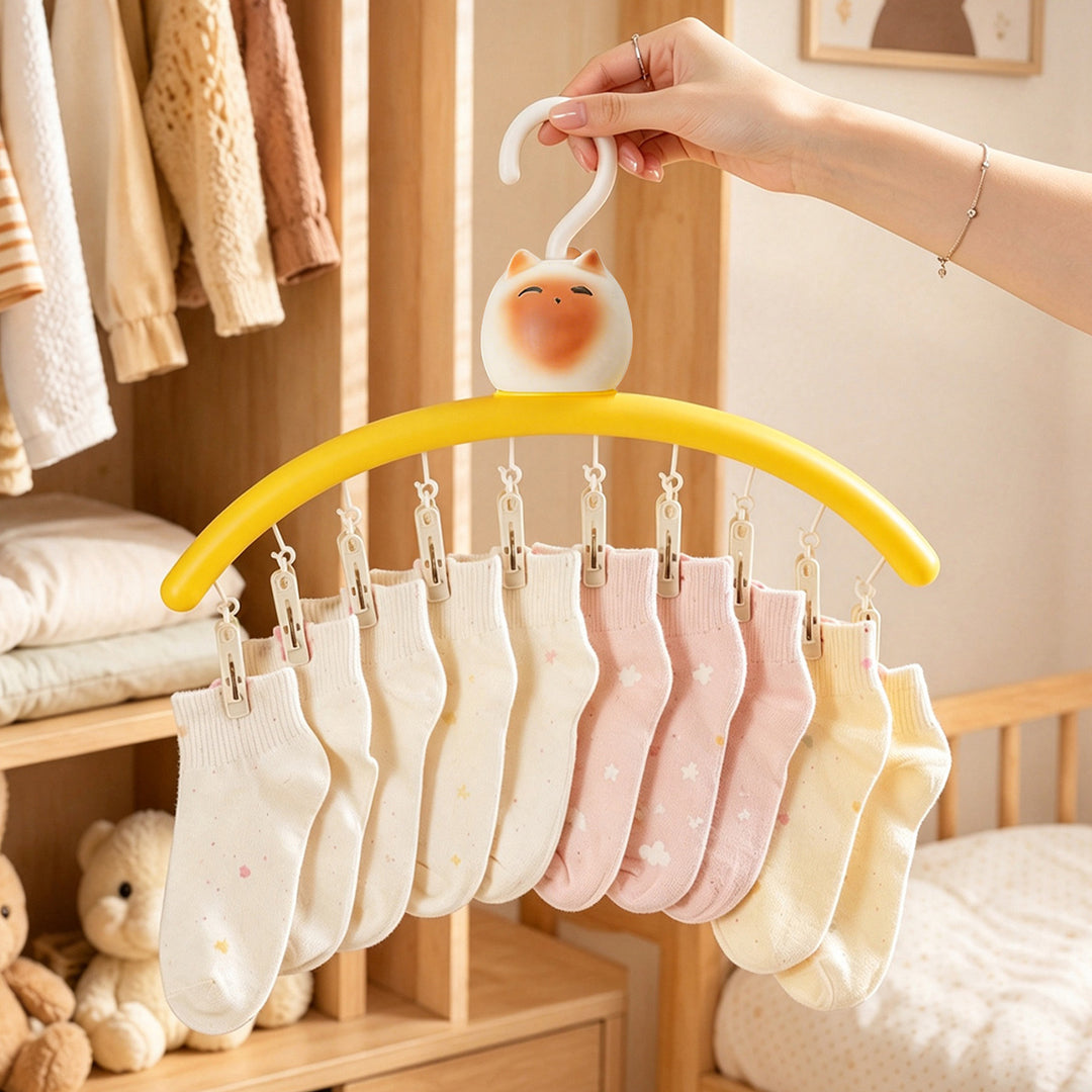 Laundry rack with clips, cat design