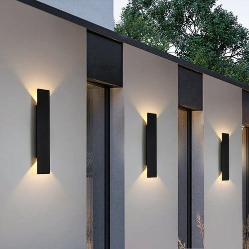 Weatherproof LED Outdoor Wall Light