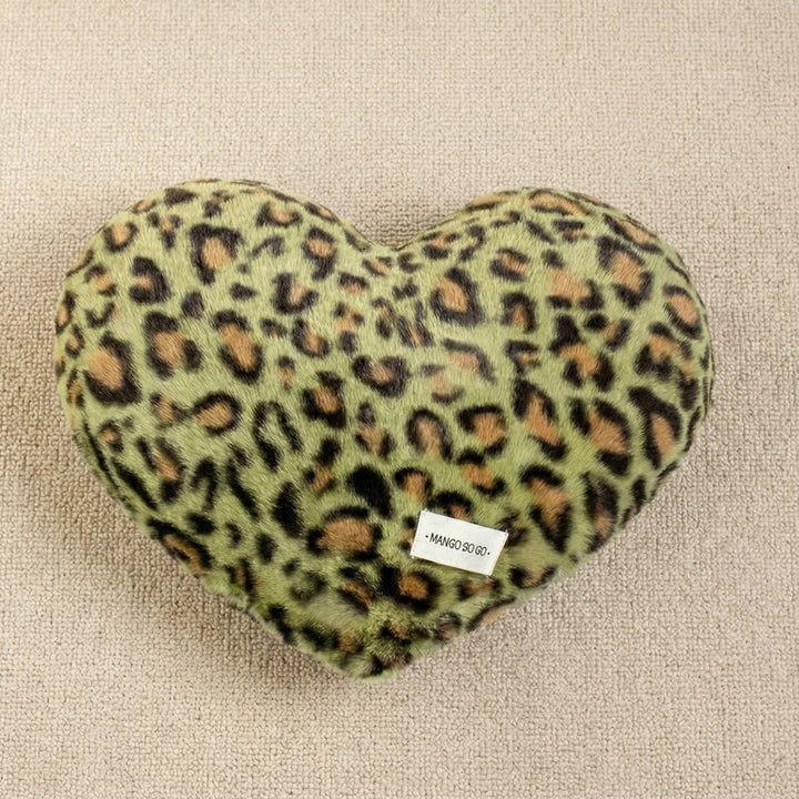 Decorative cushion with leopard pattern, plush