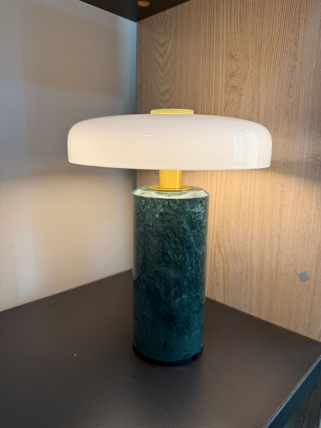 Marble table lamp model 5809, rechargeable, 3-level dimmable