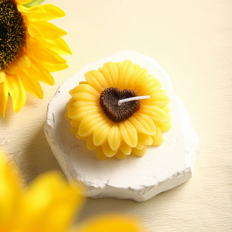Soy wax scented candle, heart shape