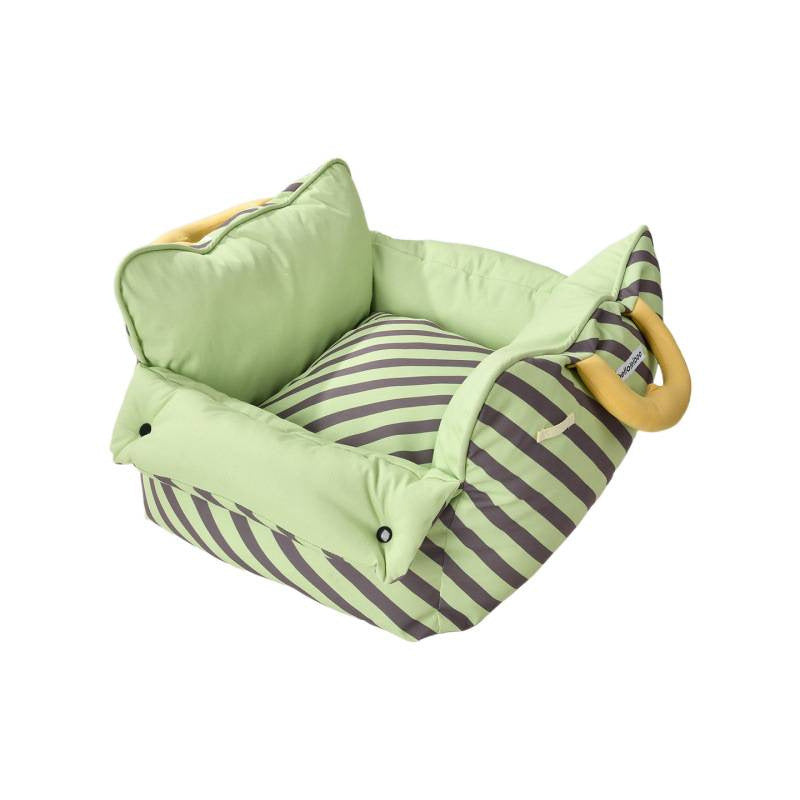Car seat and travel bed for dogs, washable