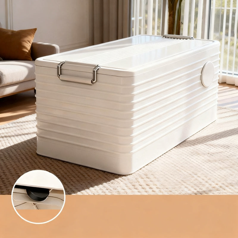 Plastic storage box with lid
