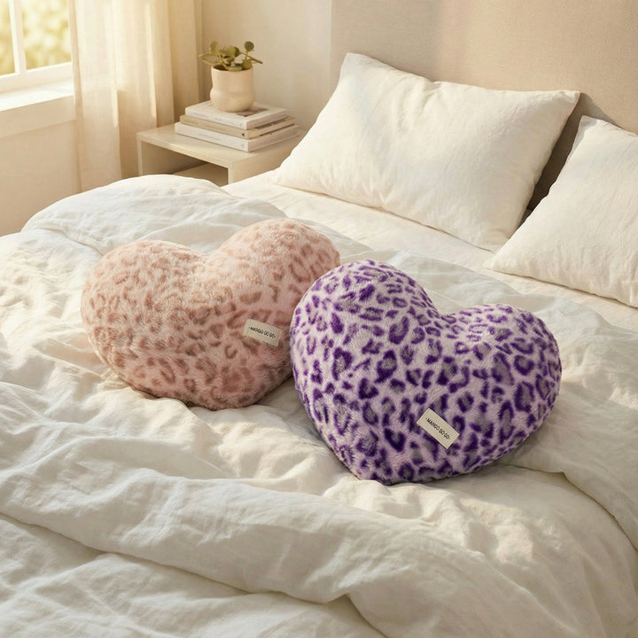 Decorative cushion with leopard pattern, plush