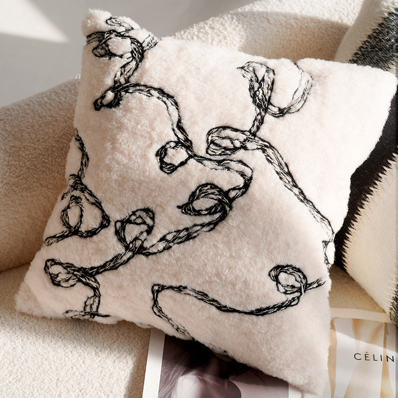 Embroidered pillowcase in Chinese style, linen
