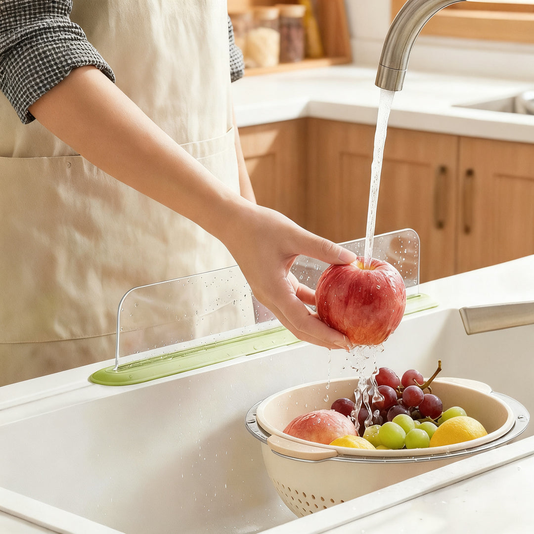 Silicone splash guard for sink
