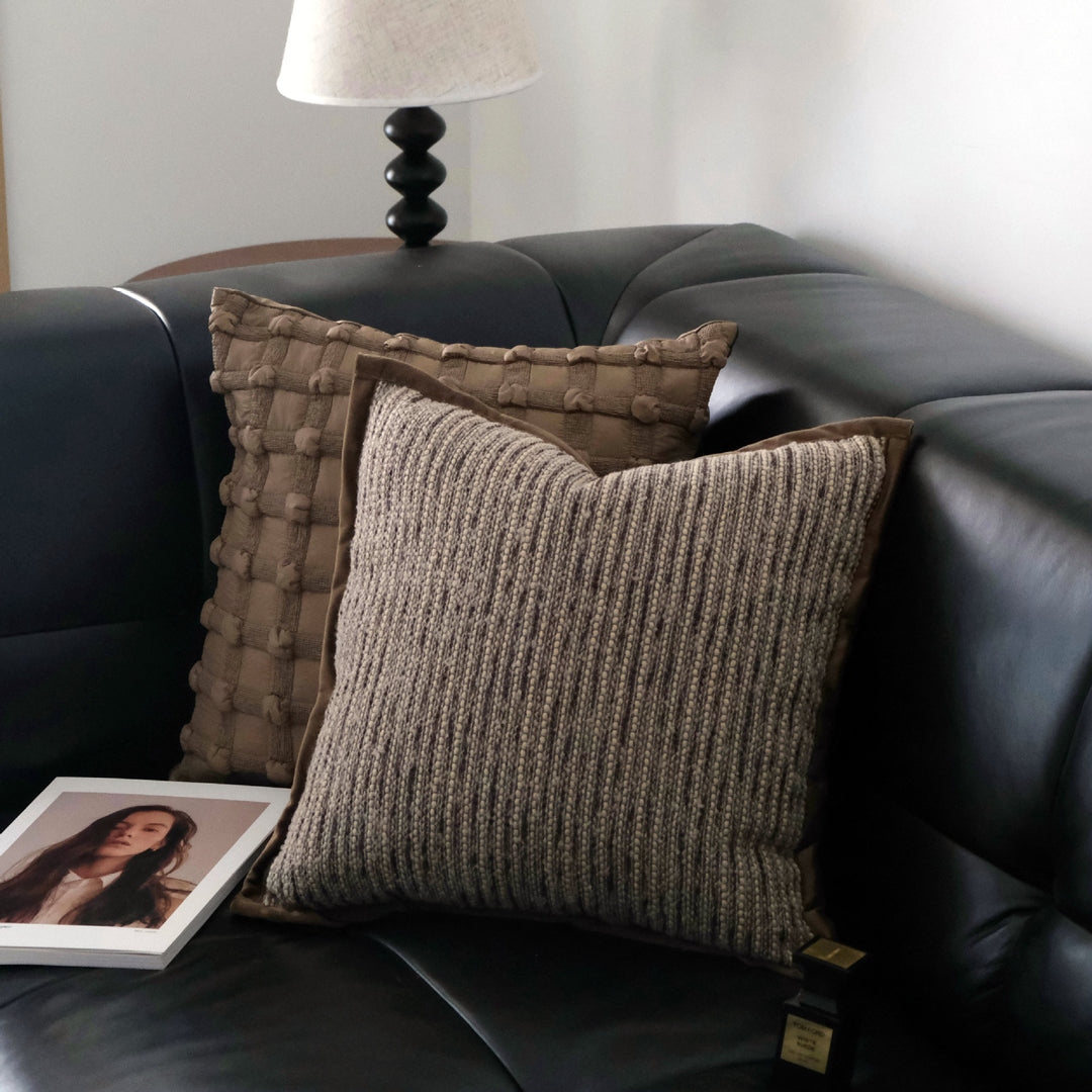 Decorative cushions with knitted cover, 30–50 cm
