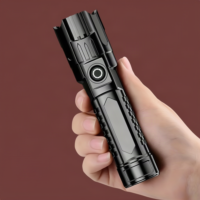 Portable LED flashlight with zoom function