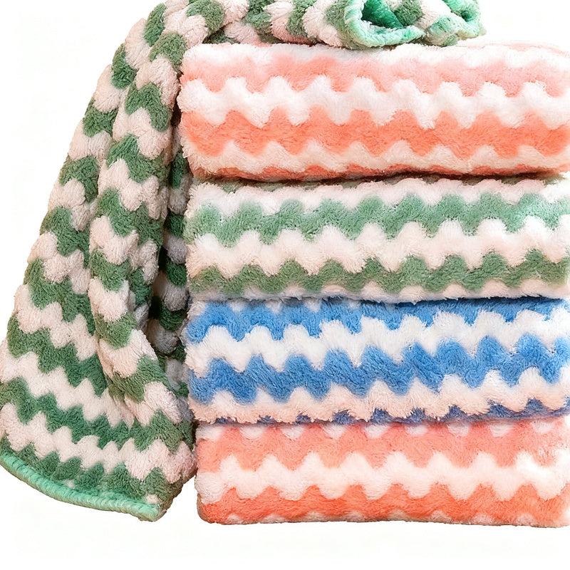 Kitchen cleaning cloth made of coral fleece, absorbent