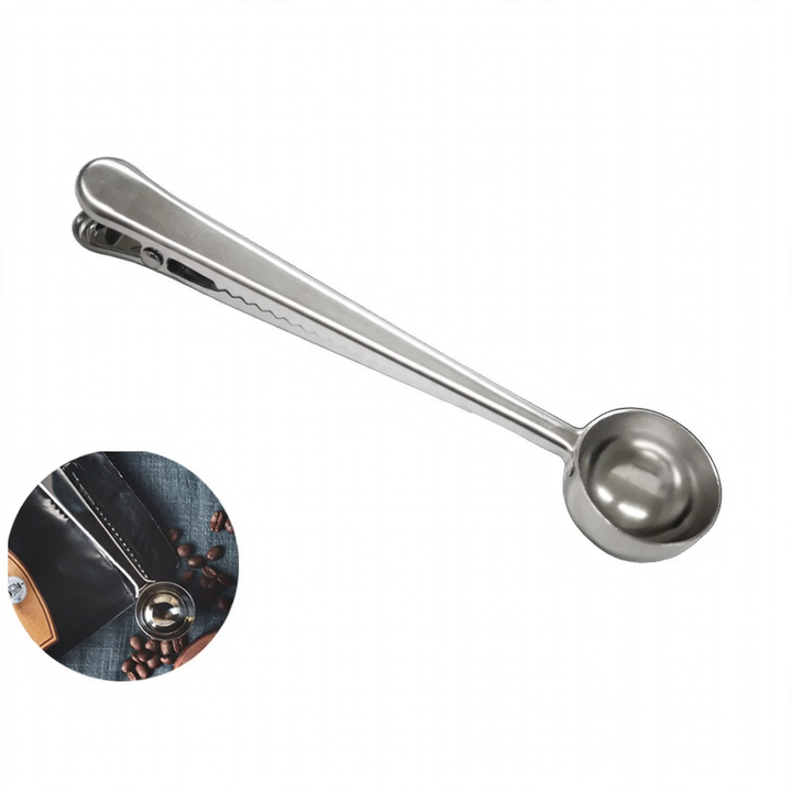 Stainless steel measuring spoons with closure clip