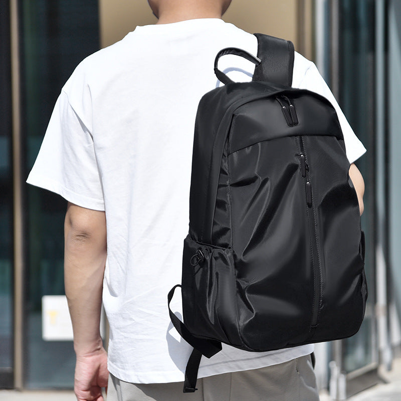Nylon backpack, 20–35 L, waterproof and shock-absorbing