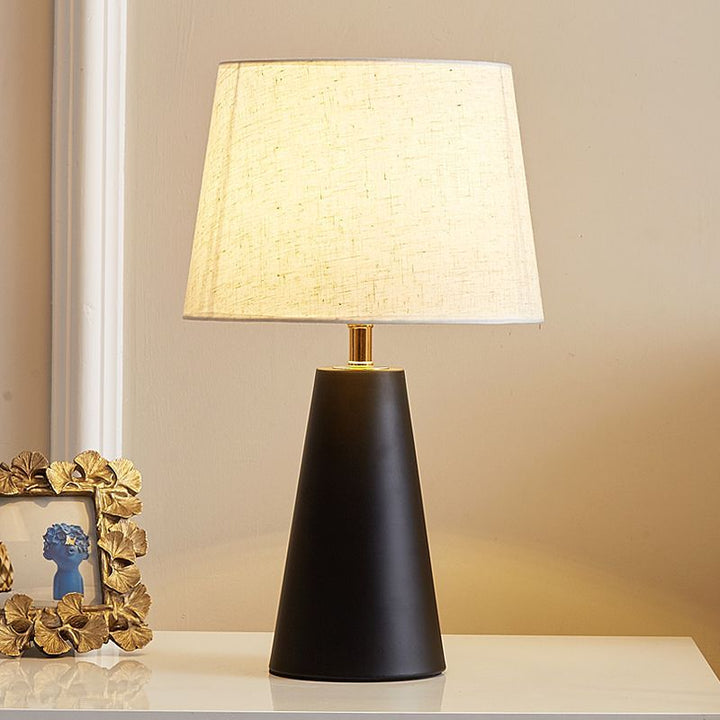 Nightstand lamp with stone look, Nordic
