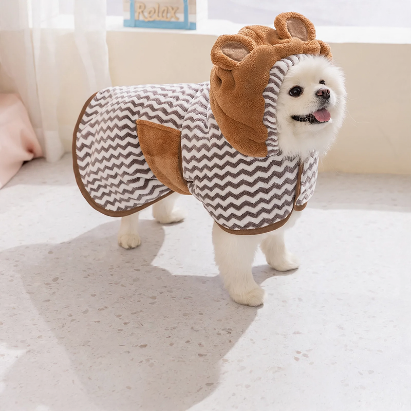 Pet bathrobe with hood, absorbent and quick-drying