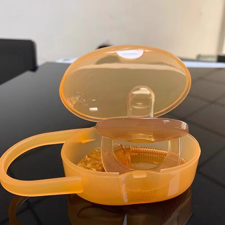 Silicone pacifier, 0–6 months
