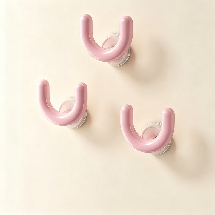 Suction cup slipper rack for bathroom