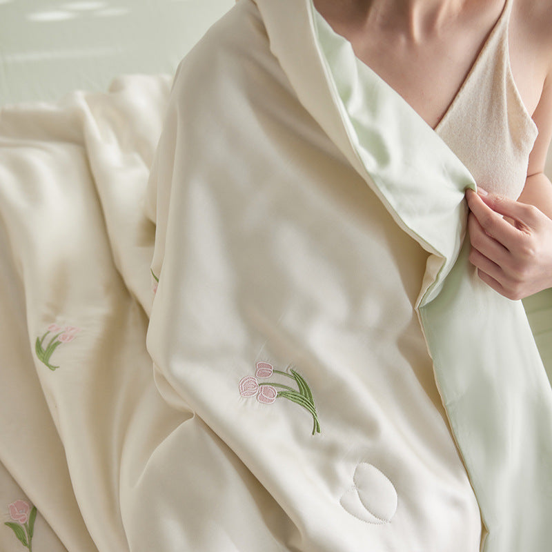 Bedding set made of lyocell-cotton with floral embroidery
