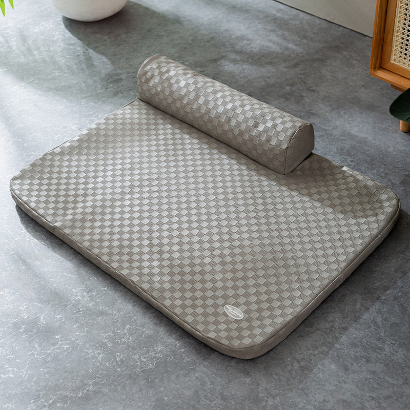 Dog mat with checkerboard pattern, PP cotton