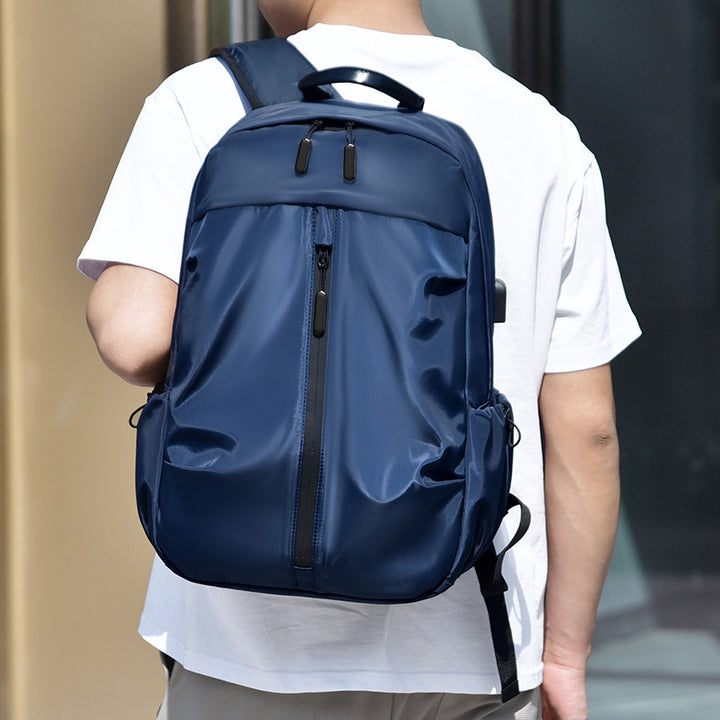 Nylon backpack, 20–35 L, waterproof and shock-absorbing
